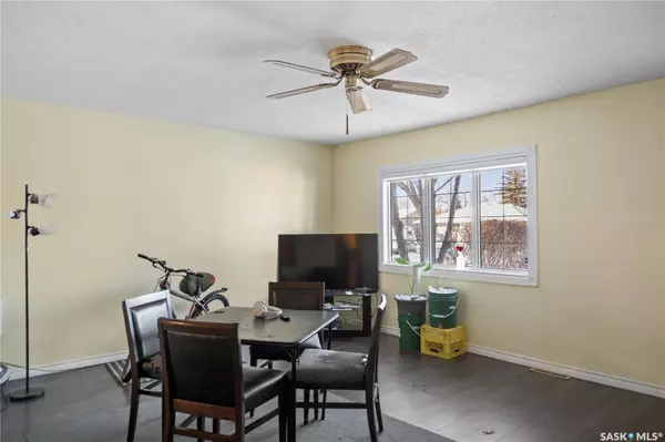 Regina, SK S4R 3R1,87 Robinson CRESCENT