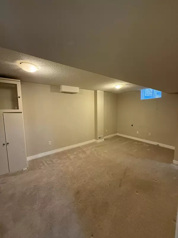 Brampton, ON L7A 2L6,4 Ridgemore CRES