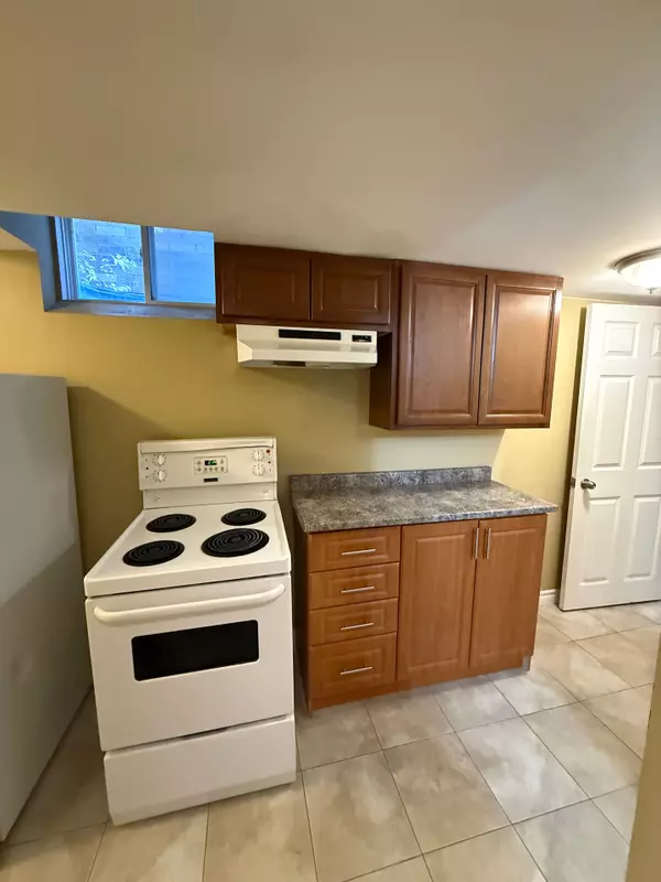 Brampton, ON L7A 2L6,4 Ridgemore CRES