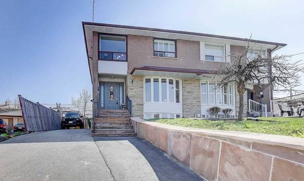 41 Turks RD, Toronto W05, ON M3L 1S8