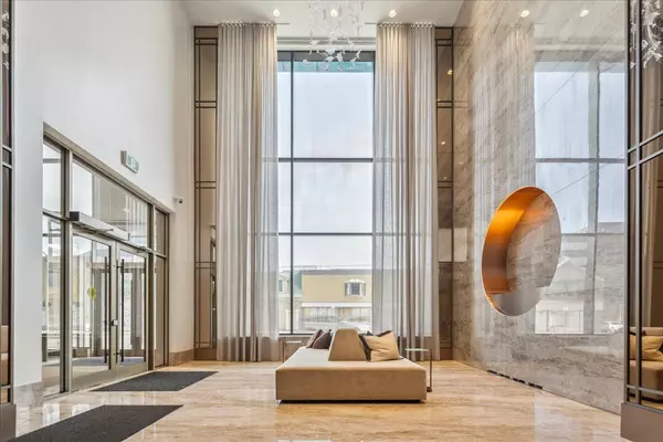 Burlington, ON L7R 0G7,2007 James ST #1405