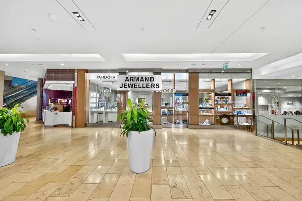 100 City Centre DR #1-174, Mississauga, ON L5B 2C9