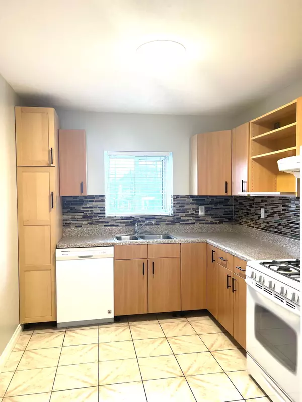 Toronto W03, ON M6N 2G9,8 Porter AVE