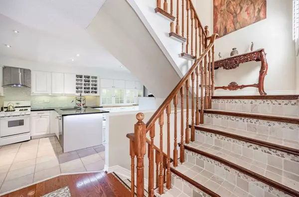 Burlington, ON L7M 4R6,2871 Darien RD #4