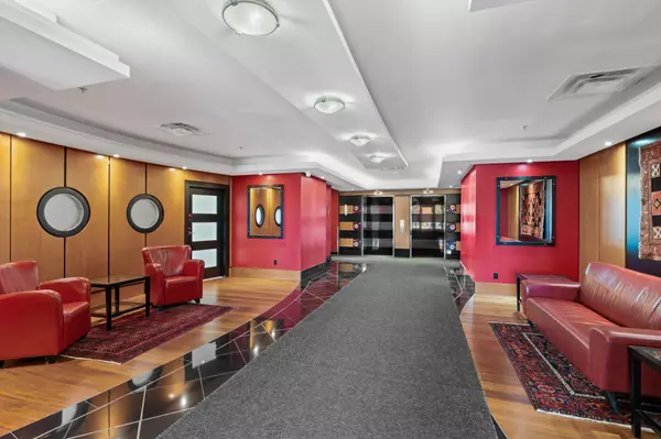 Carlingwood - Westboro And Area, ON K2A 1R8,75 Cleary AVE #102