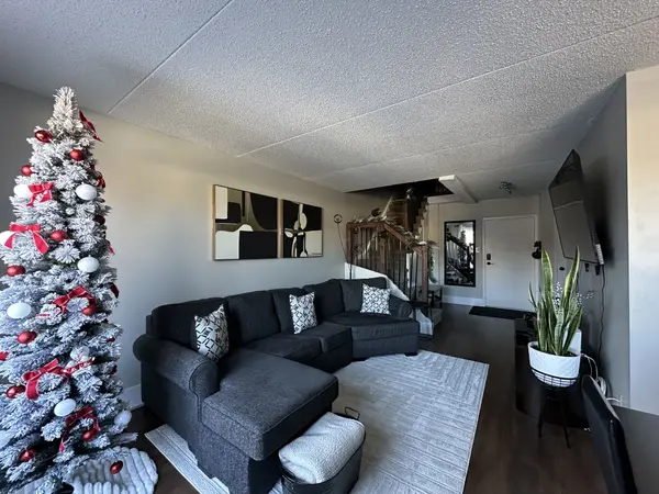 42 Tannery ST E #239, Cambridge, ON N3C 2B9