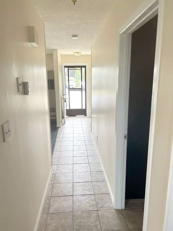 South Dundas, ON K0C 1X0,98 Carraway CRES