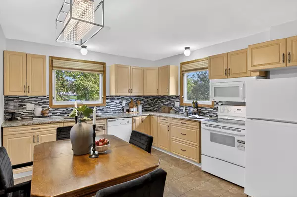 Peterborough, ON K9J 1C1,393 Southpark DR