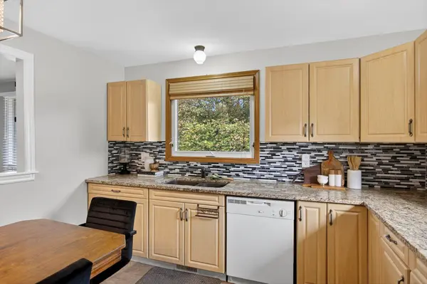 Peterborough, ON K9J 1C1,393 Southpark DR