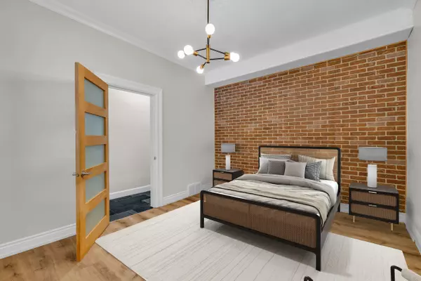 West Centre Town, ON K1Y 2B9,111 Spadina AVE #1