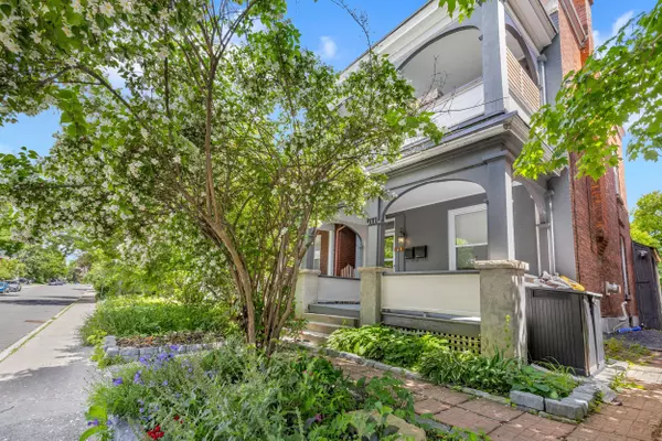 111 Spadina AVE #2, West Centre Town, ON K1Y 2B9