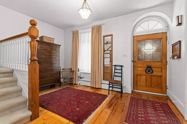 Kingston, ON K7L 4R3,2 Alwington AVE