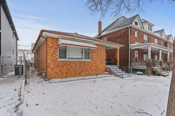 Windsor, ON N9A 4T4,732 Church ST