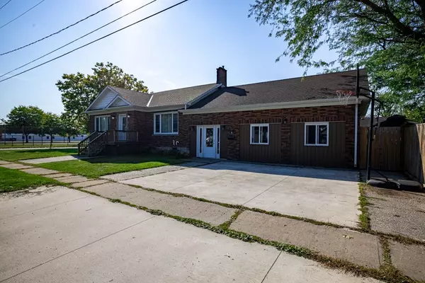 Thorold, ON L2V 2J8,55 Ann ST