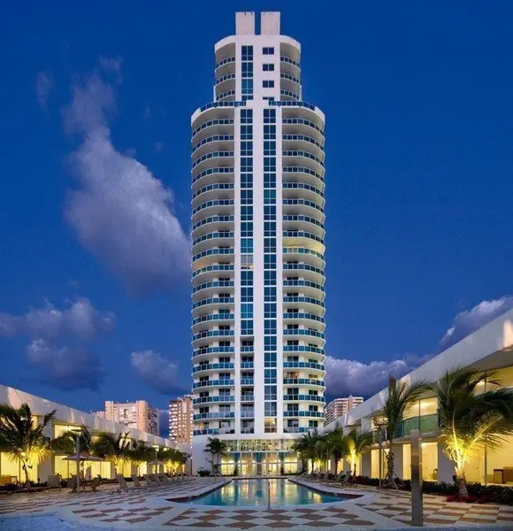 1945 S Ocean Dr #910, Hallandale Beach, FL 33009