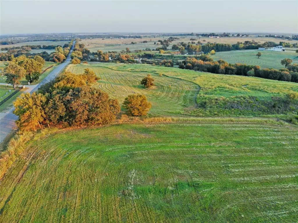 West, TX 76691,434 Four Corners Road