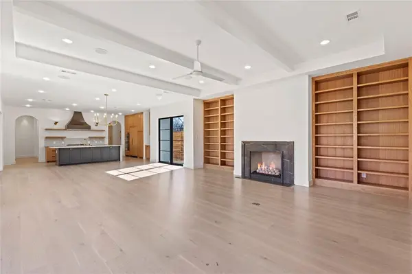 Dallas, TX 75209,7624 Roper Street