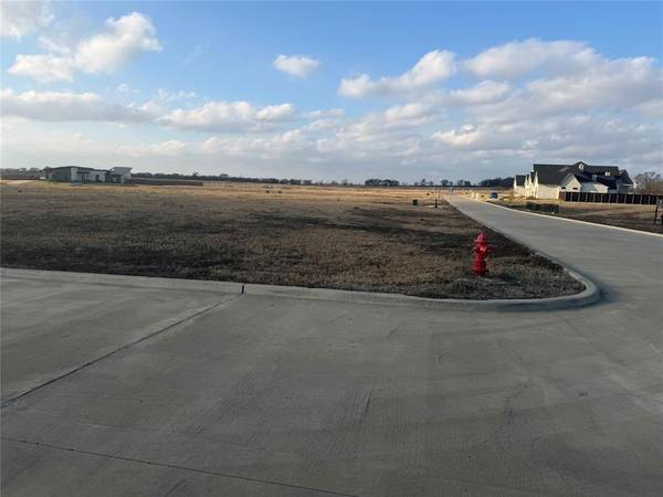 130 Iris Street, Lorena, TX 76655