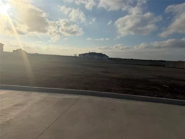 Lorena, TX 76655,130 Iris Street