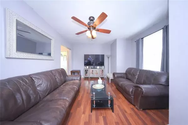 Staten  Island, NY 10301,148 York AVE