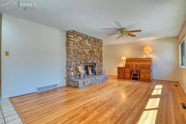 Colorado Springs, CO 80920,866 Venhorst RD