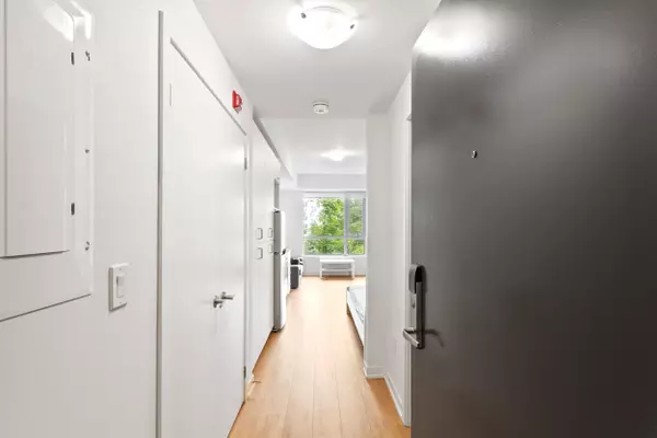 1800 Simcoe ST N #307, Oshawa, ON L1G 0C2