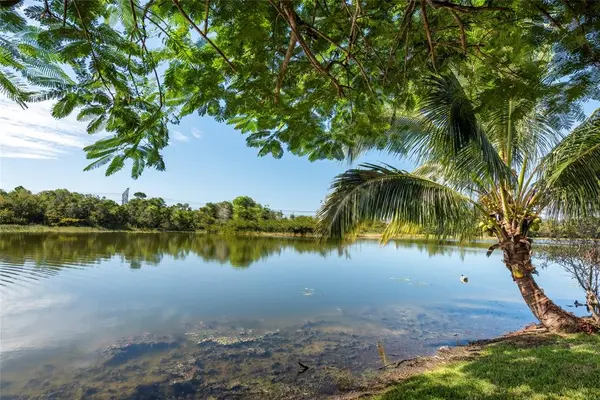 Davie, FL 33331,16386 Erie Pl