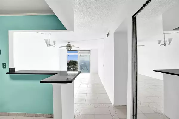 North Miami, FL 33161,1465 NE 123rd St #714