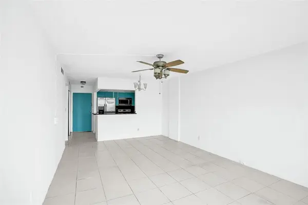 North Miami, FL 33161,1465 NE 123rd St #714