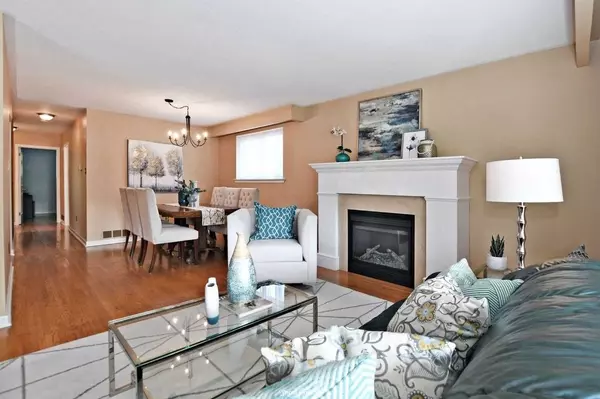 Aurora, ON L4G 3C4,13 Bigwin DR