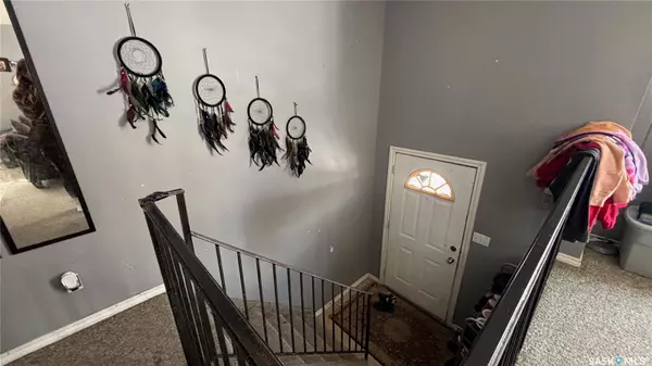 Saskatoon, SK S7M 3C4,409 U AVENUE S