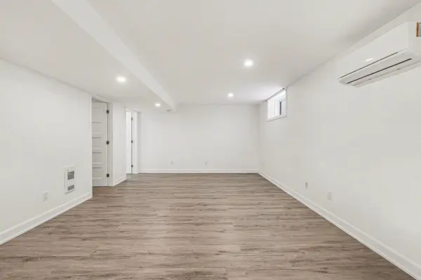 Russell, ON K0A 1W0,220 Capri AVE