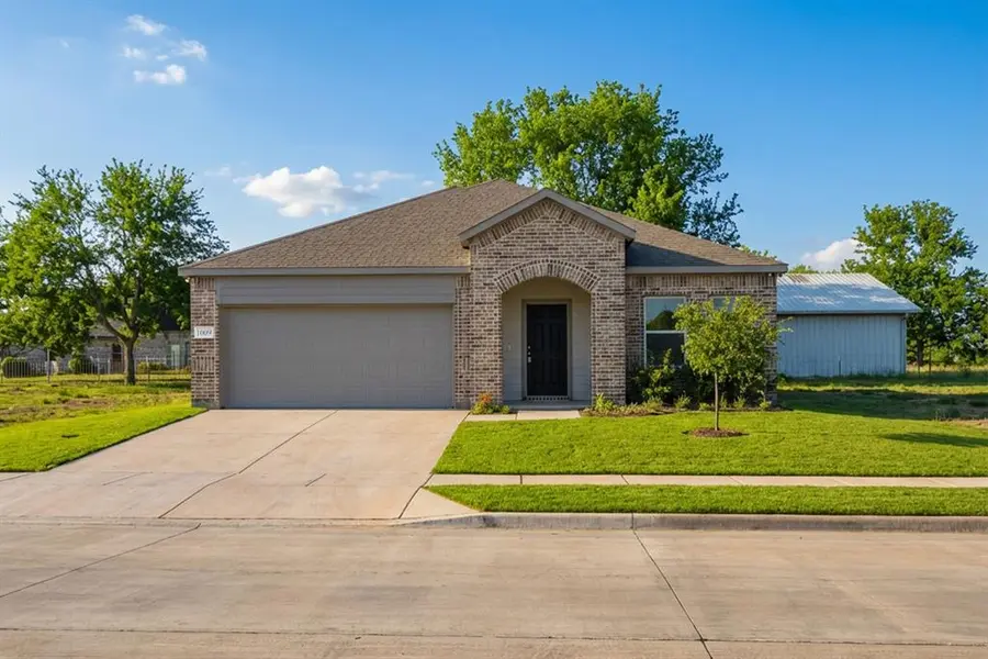 1009 Caspian Lane, Leonard, TX 75452