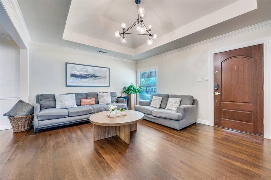 2619 Kingston Street, Dallas, TX 75211