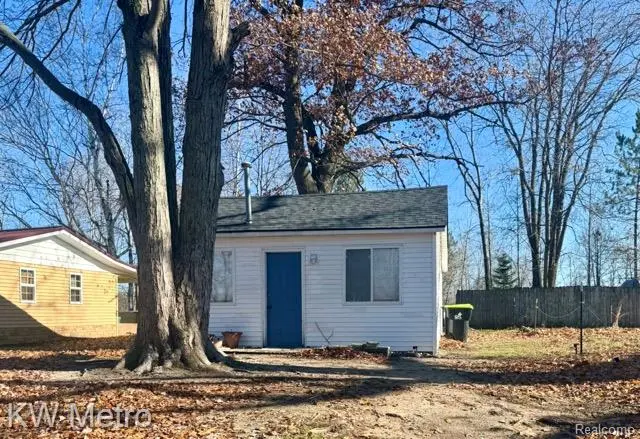 2346 Jimary LN, Gladwin, MI 48624