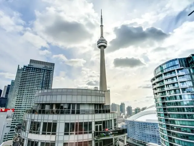 Toronto C01, ON M5V 0K3,352 Front ST W #1406