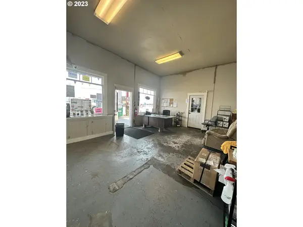 Fossil, OR 97830,609 MAIN ST