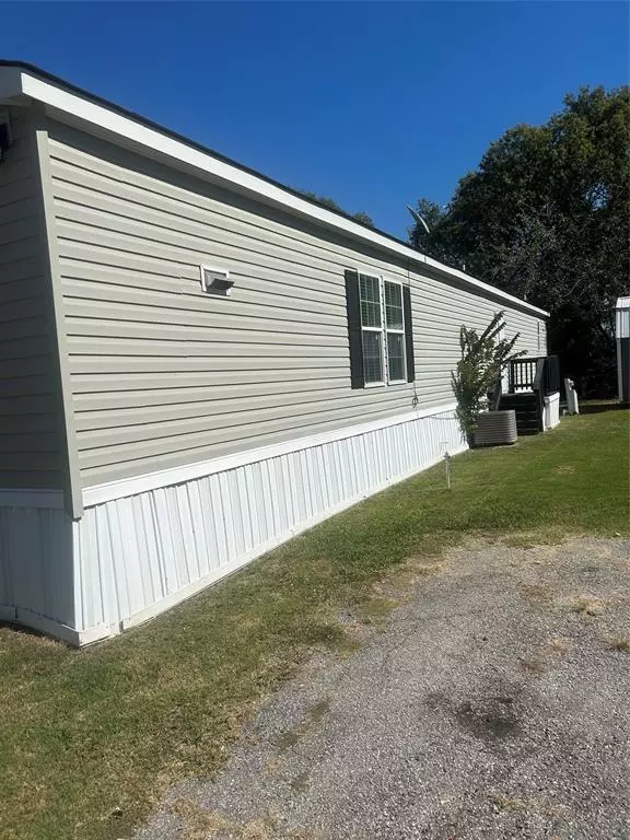 Sherman, TX 75092,174 Crystal Street