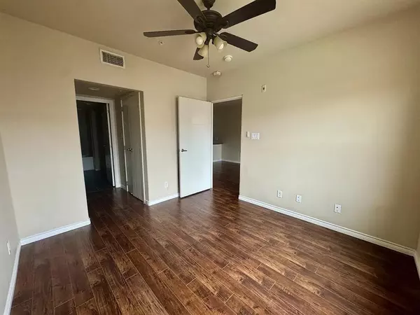 Carrollton, TX 75006,1100 W Trinity Mills Road #3010