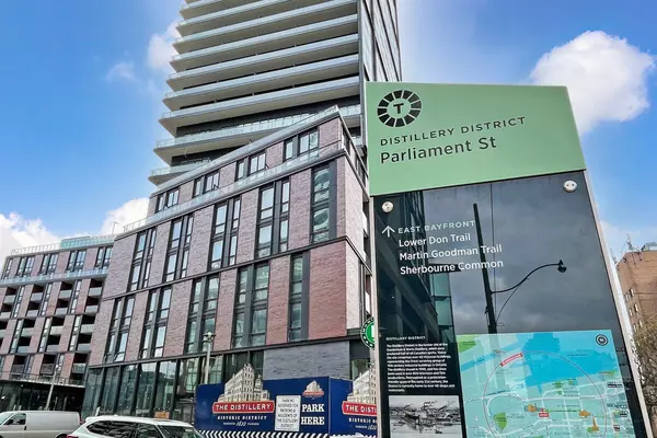 Toronto C08, ON M5A 0Z5,35 Parliament ST #632