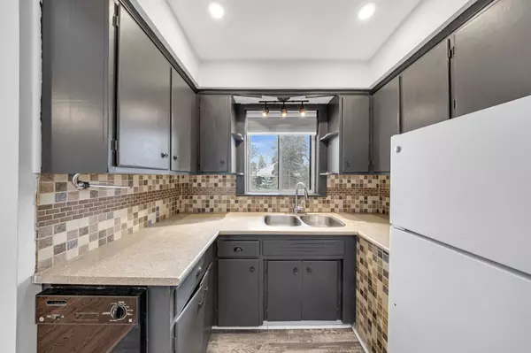 Toronto E09, ON M1G 2Z7,29 Greenock AVE