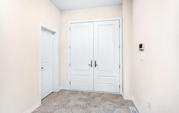 Brampton, ON L6P 4R7,8 Boswell DR