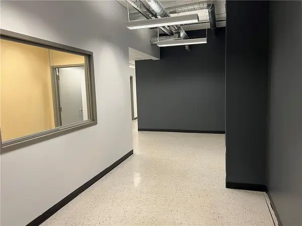 Hawkesbury, ON K6A 1A5,352 MAIN ST #202