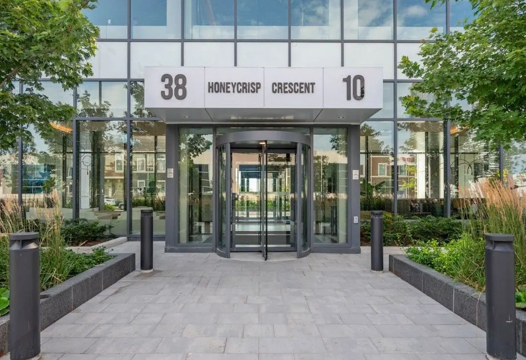 Vaughan, ON L4K 0M7,10 Honeycrisp CRES #603