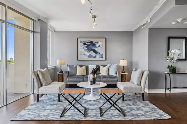 Dallas, TX 75225,6211 W Northwest #701