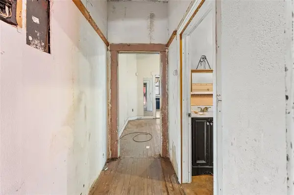 Dallas, TX 75208,221 W Brooklyn Avenue