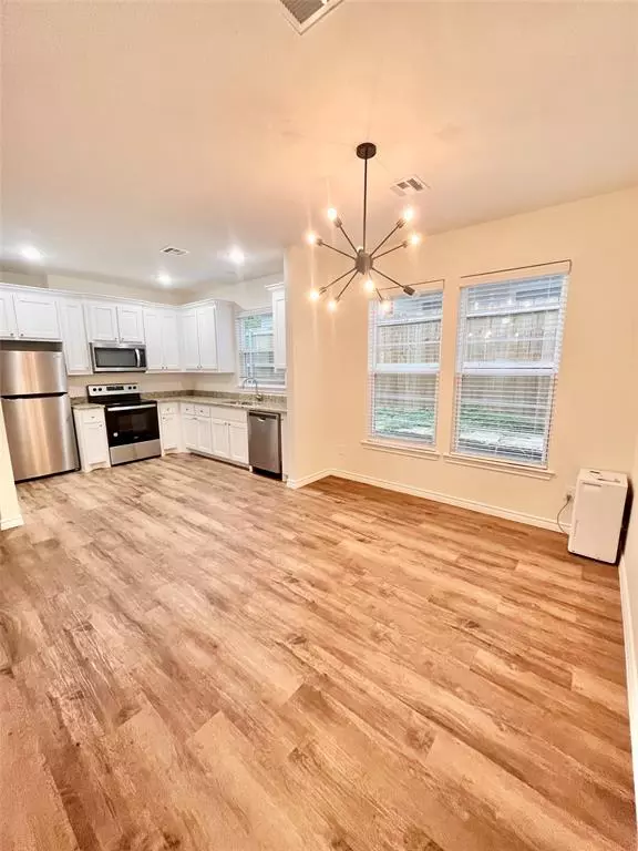 Denison, TX 75021,523 E Hanna Road