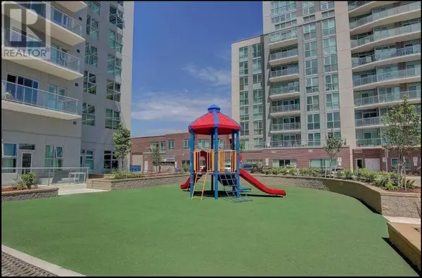 Toronto E04, ON M1R 3A7,2152 Lawrence AVE E #304