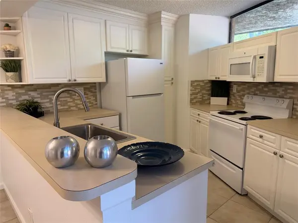 Boca Raton, FL 33433,8183 Severn Dr #A