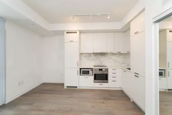 Vaughan, ON L4K 0M7,10 Honeycrisp CRES #603